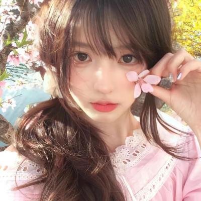 披荆斩棘的大小姐海报