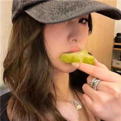 四个丘比特海报